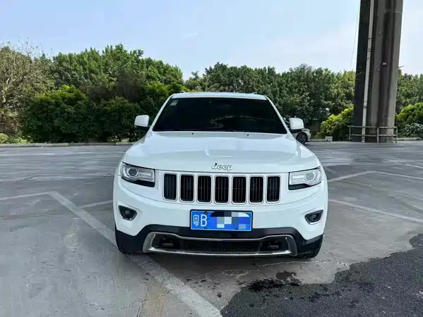 Jeep Grand Cherokee 2015