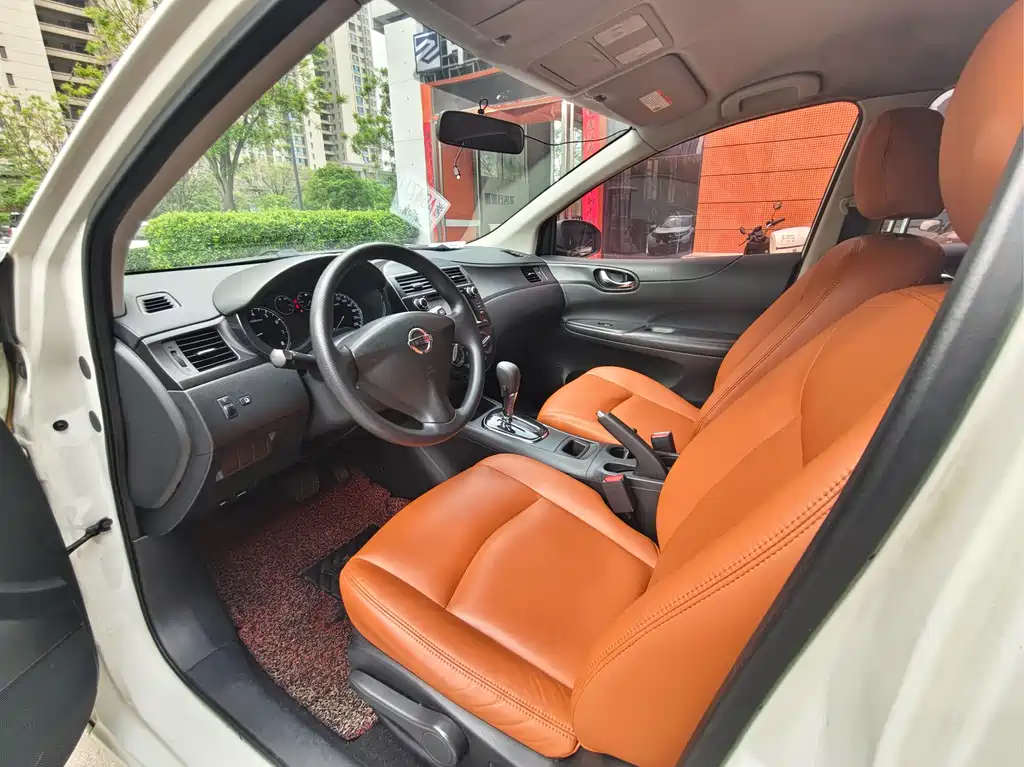 Nissan Tiida 2015 — фото 8