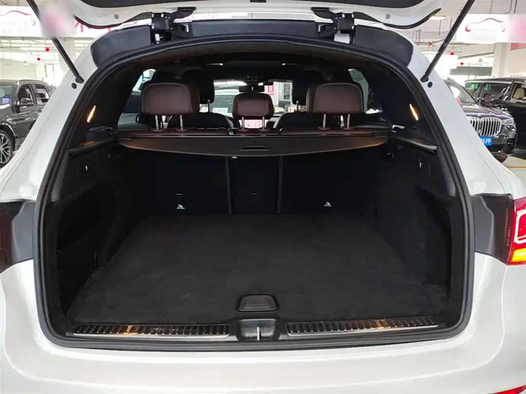 Mercedes-Benz GLC 2020 — фото 19