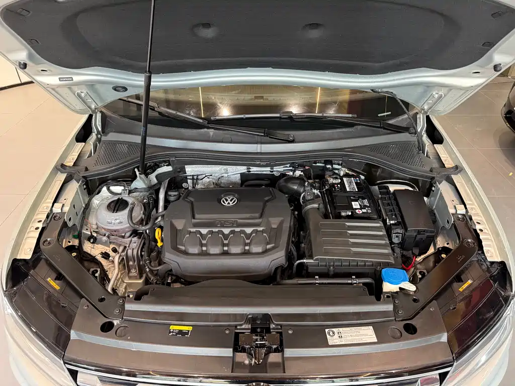 Volkswagen Tiguan L 2020 — фото 13