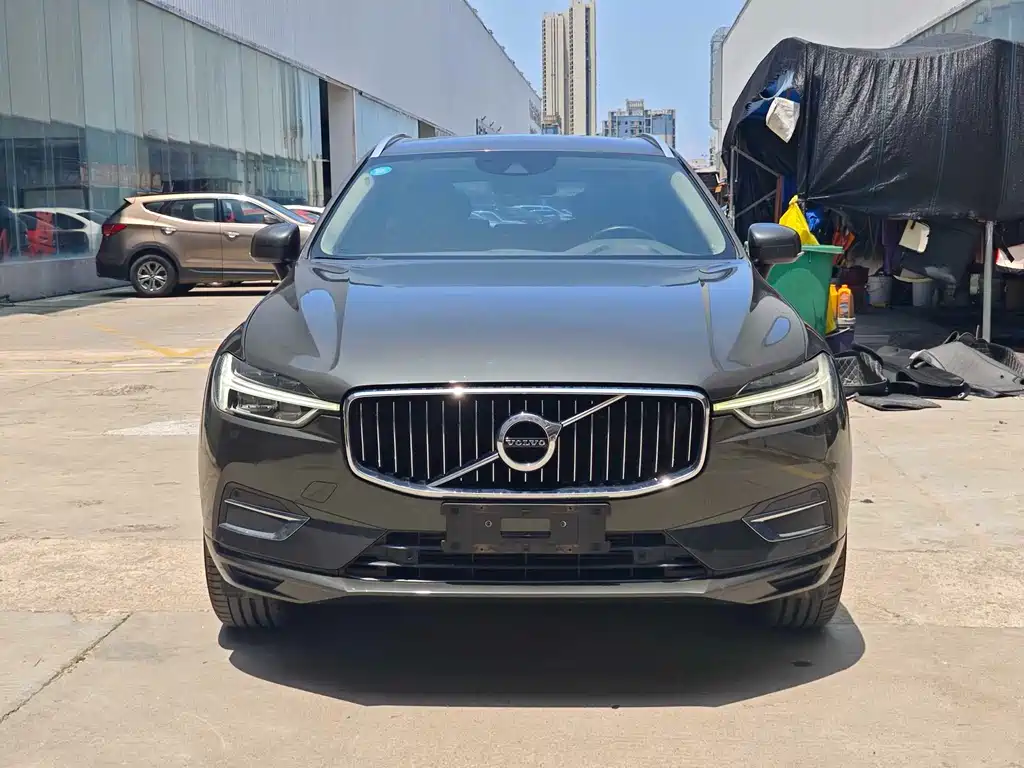 Volvo XC60 2020 — фото 2