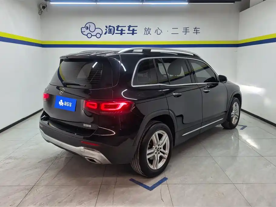 Mercedes-Benz GLB 2022
