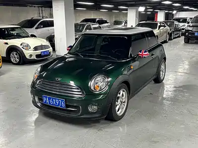 MINI MINI 2012