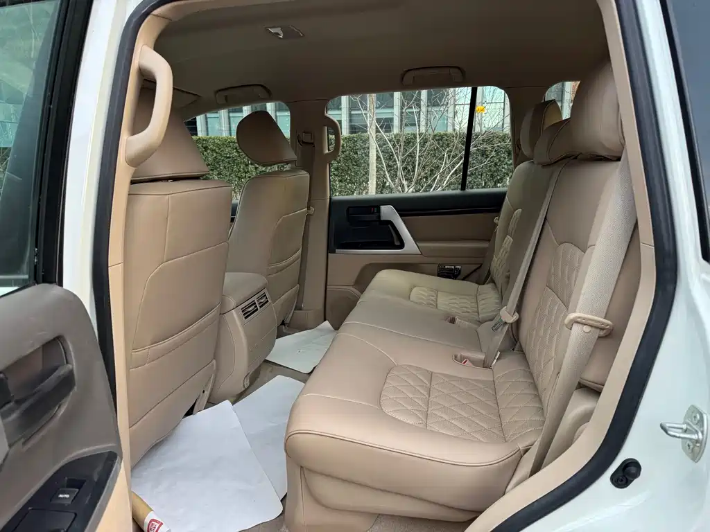 Toyota Land Cruiser 2016 — фото 17
