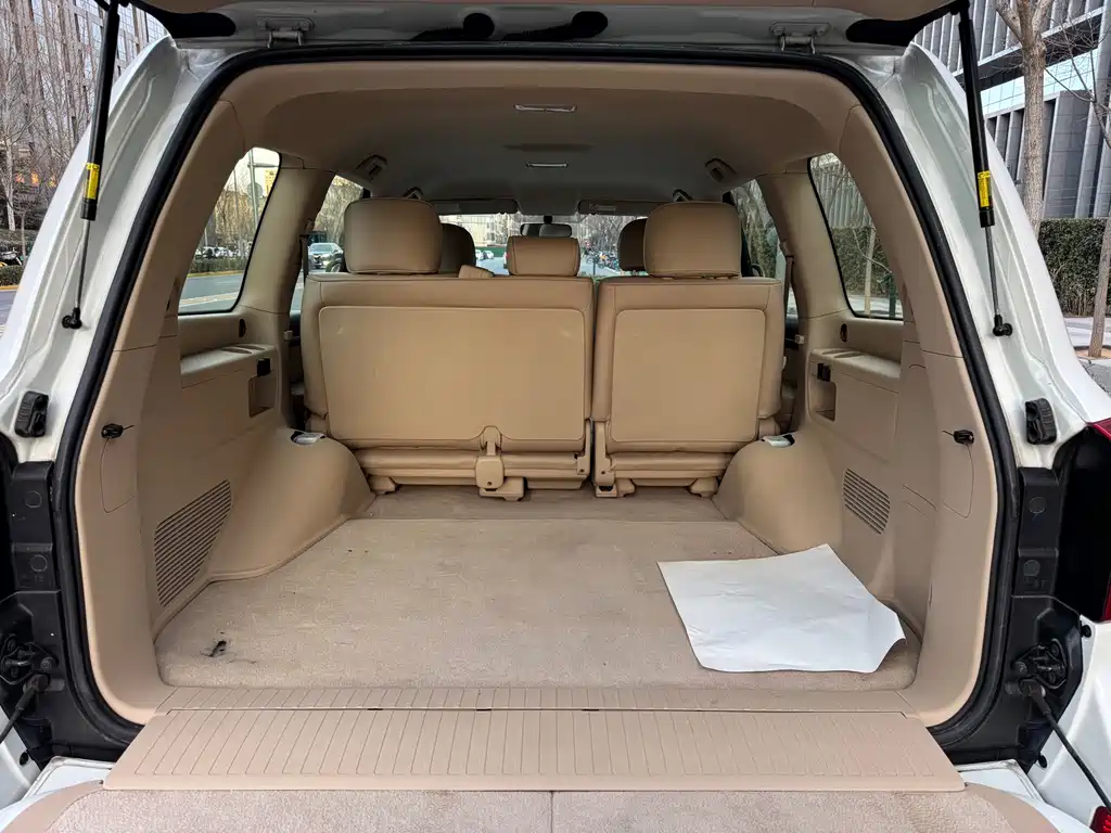 Toyota Land Cruiser 2016 — фото 19