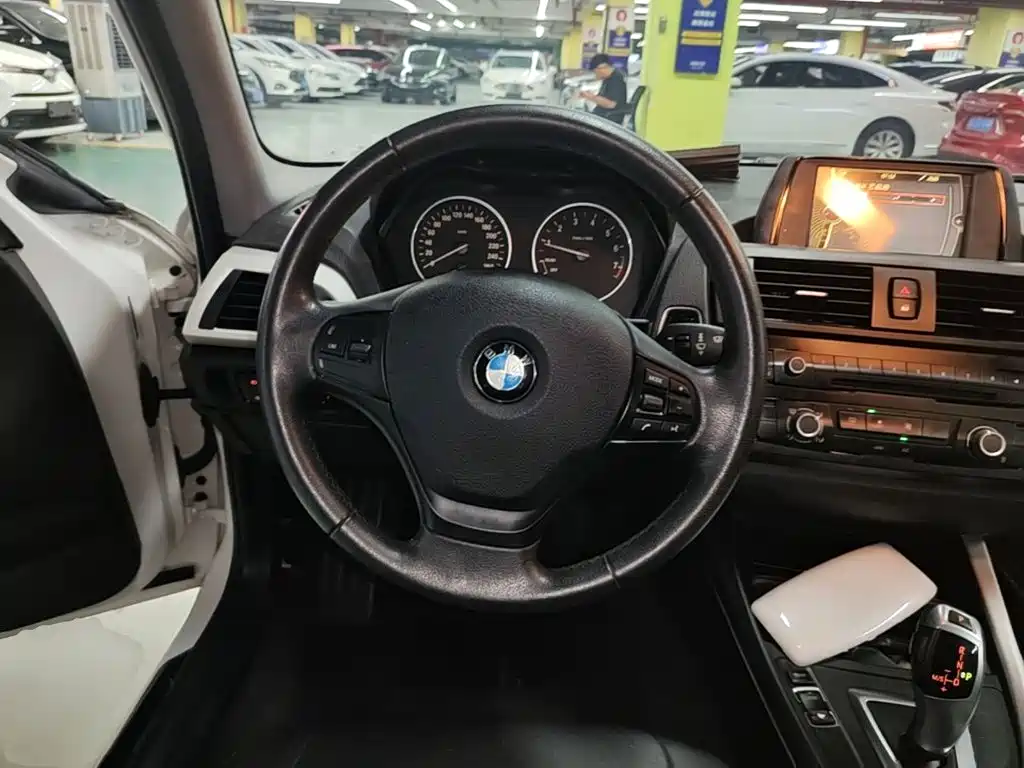 BMW 1 Series 2014 — фото 11
