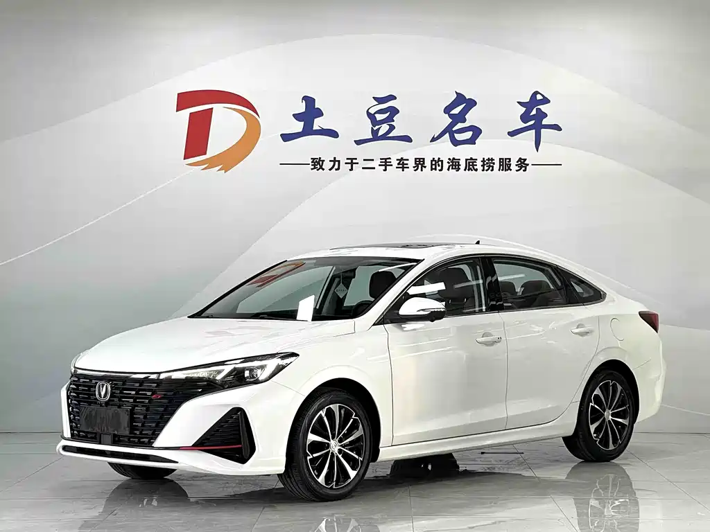 Changan Eado 2022 — фото 1