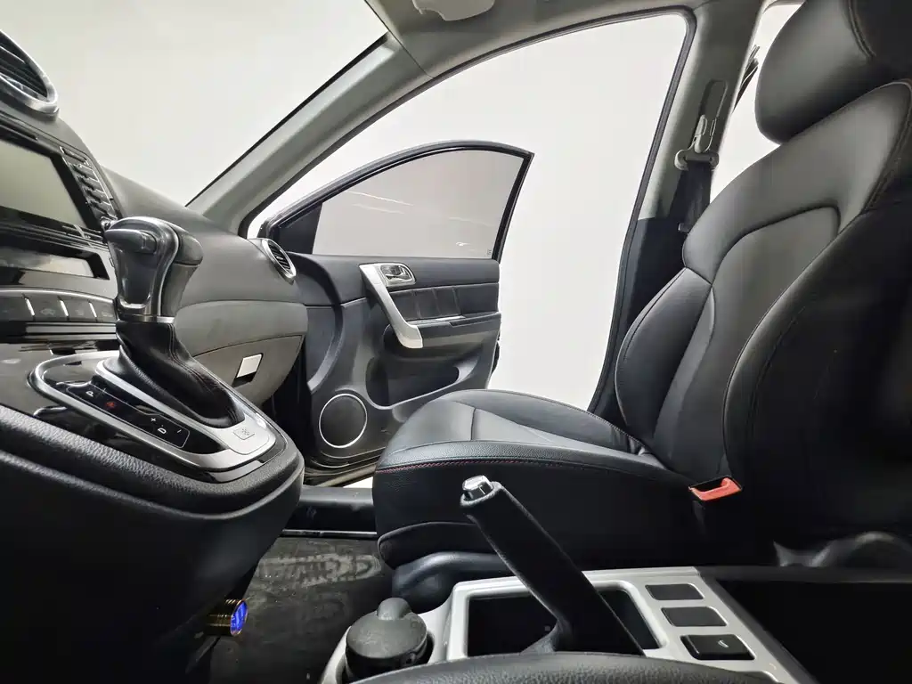 Haval H6 2016 — фото 12