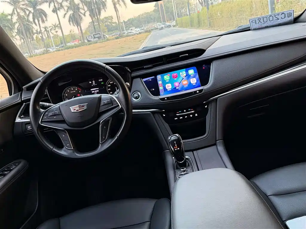 Cadillac XT5 2022 — фото 15