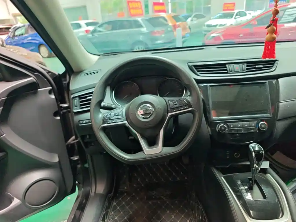 Nissan X-Trail 2017 — фото 11