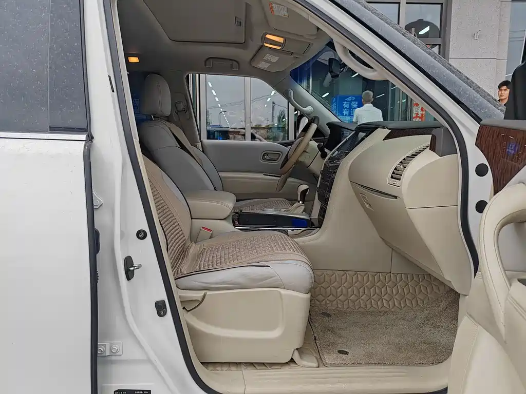 Nissan Patrol 2018 — фото 11