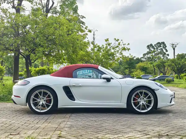 Porsche 718 2021