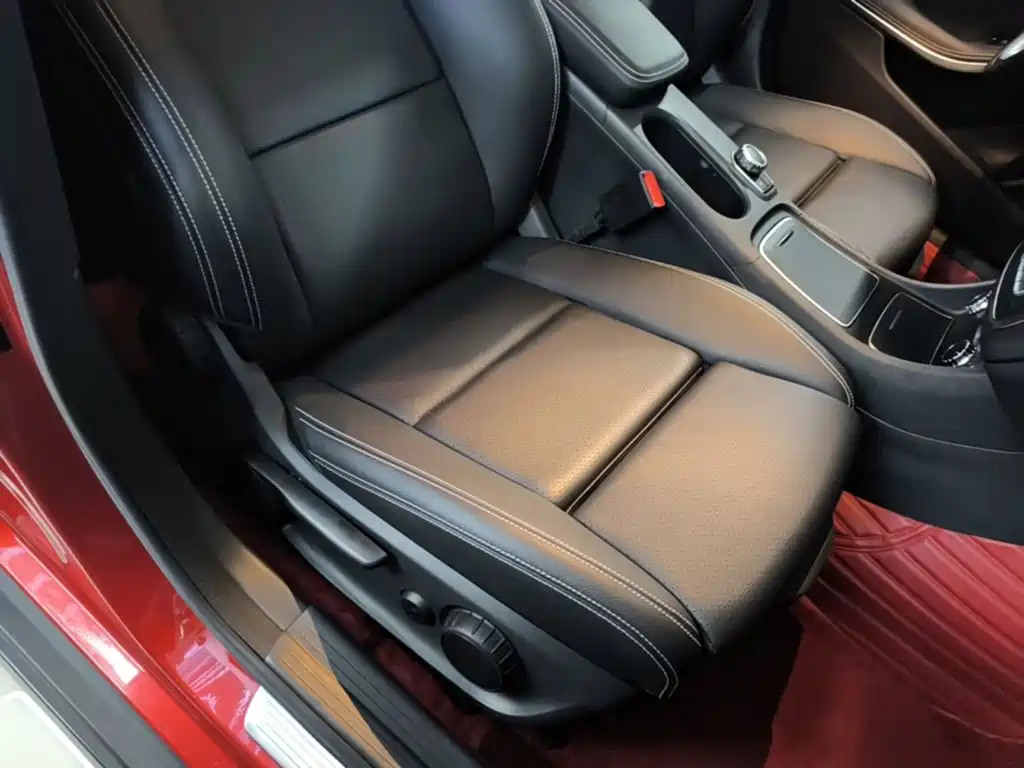 Mercedes-Benz GLA 2018 — фото 25