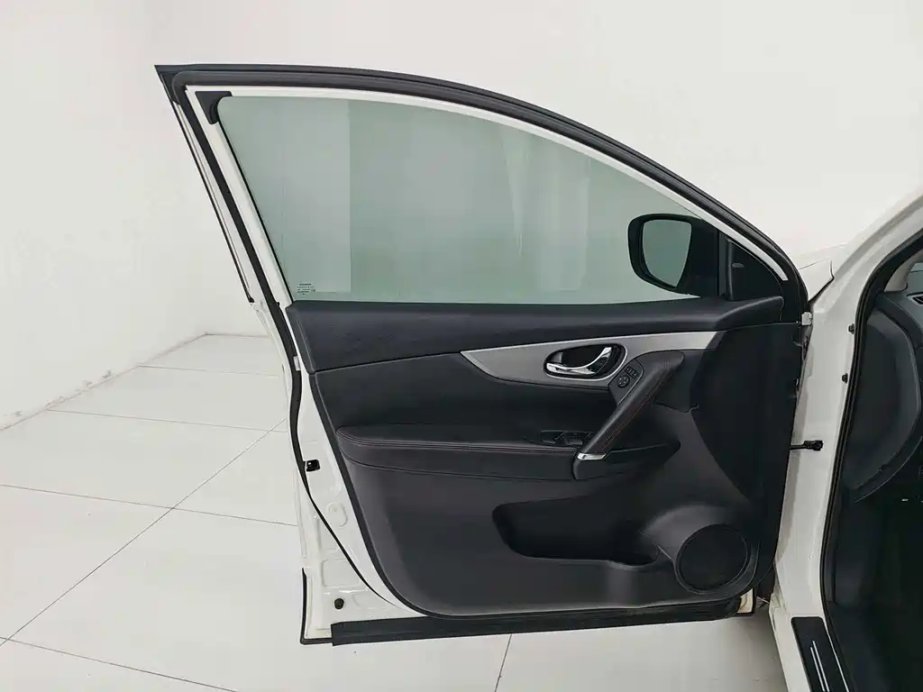 Nissan Qashqai 2021 — фото 12