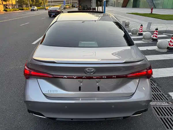 Toyota Avalon 2021