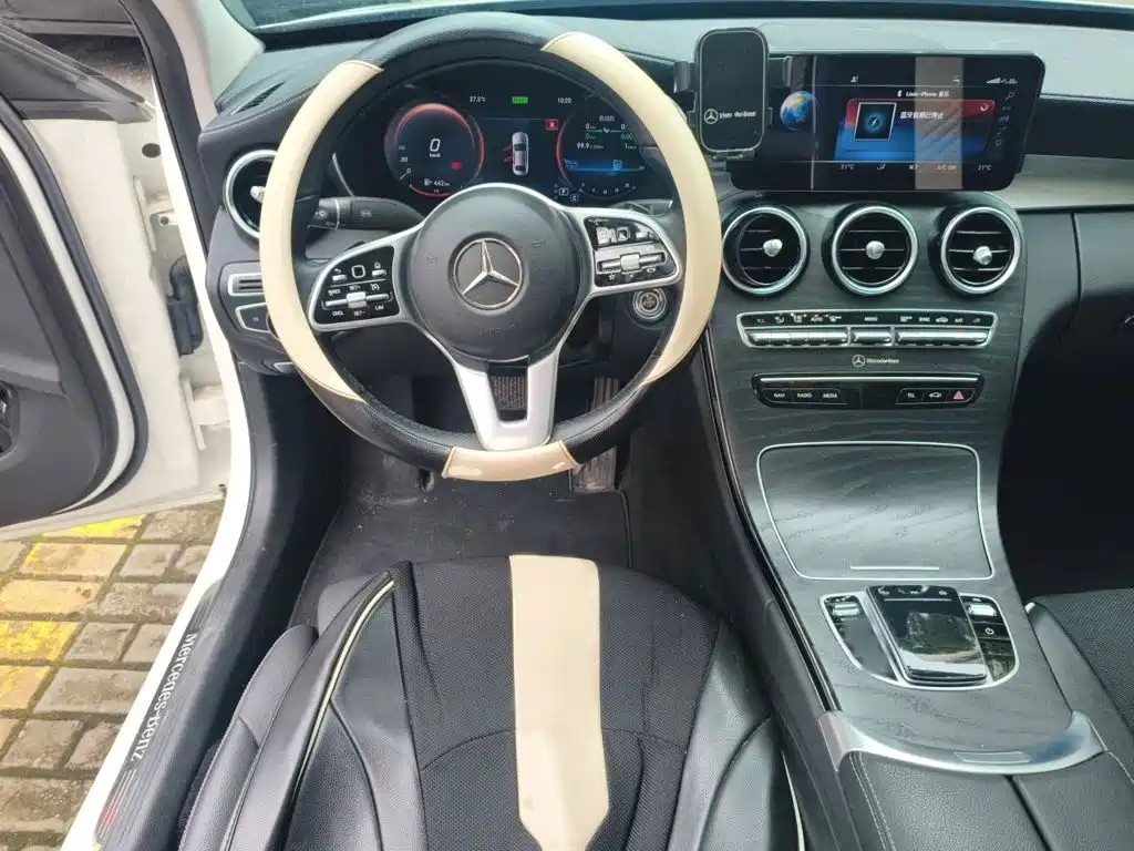 Mercedes-Benz C-Class 2019 — фото 3