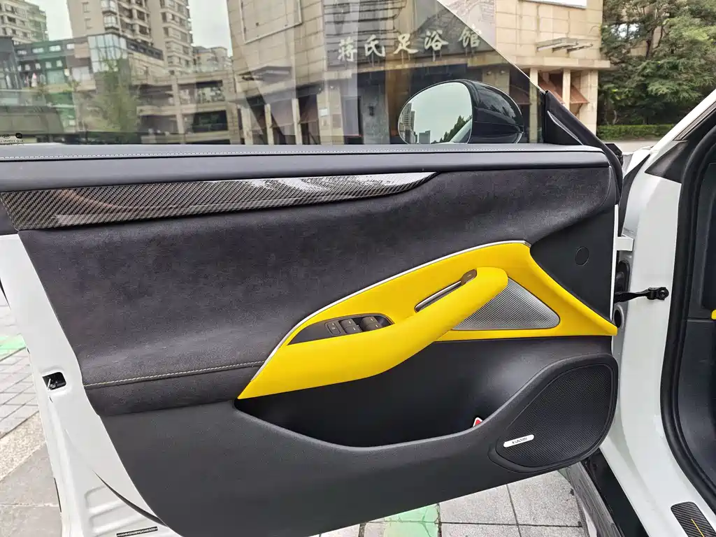 Xiaomi SU7 Ultra 2025 — фото 12
