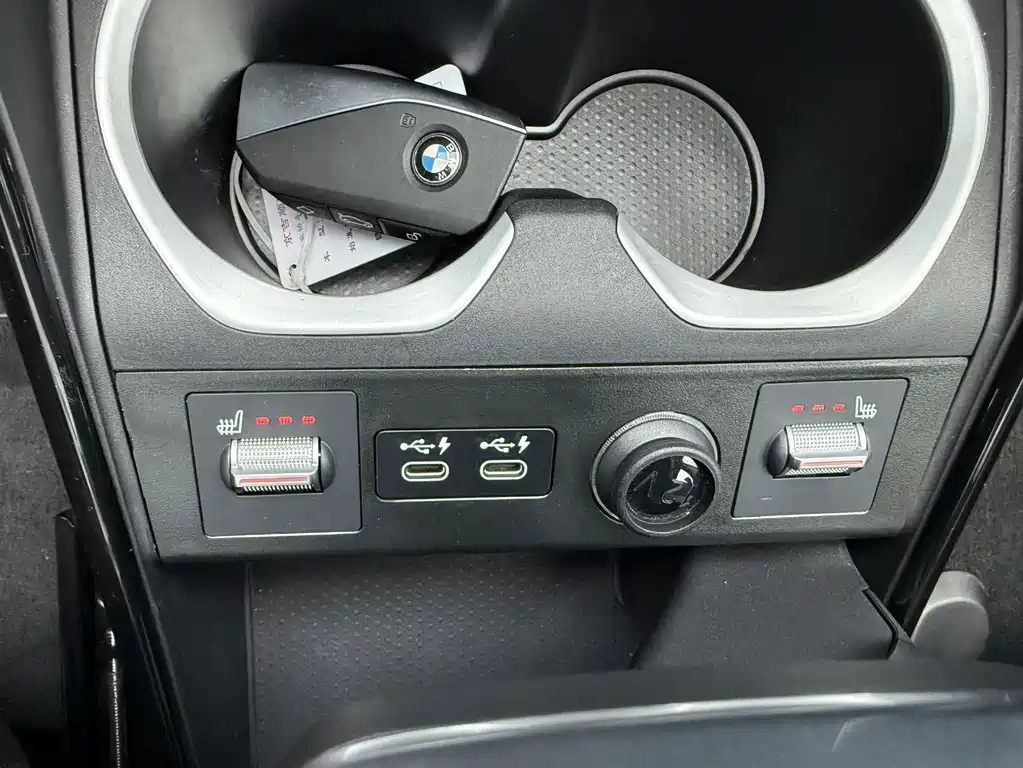 BMW X1 2023 — фото 8