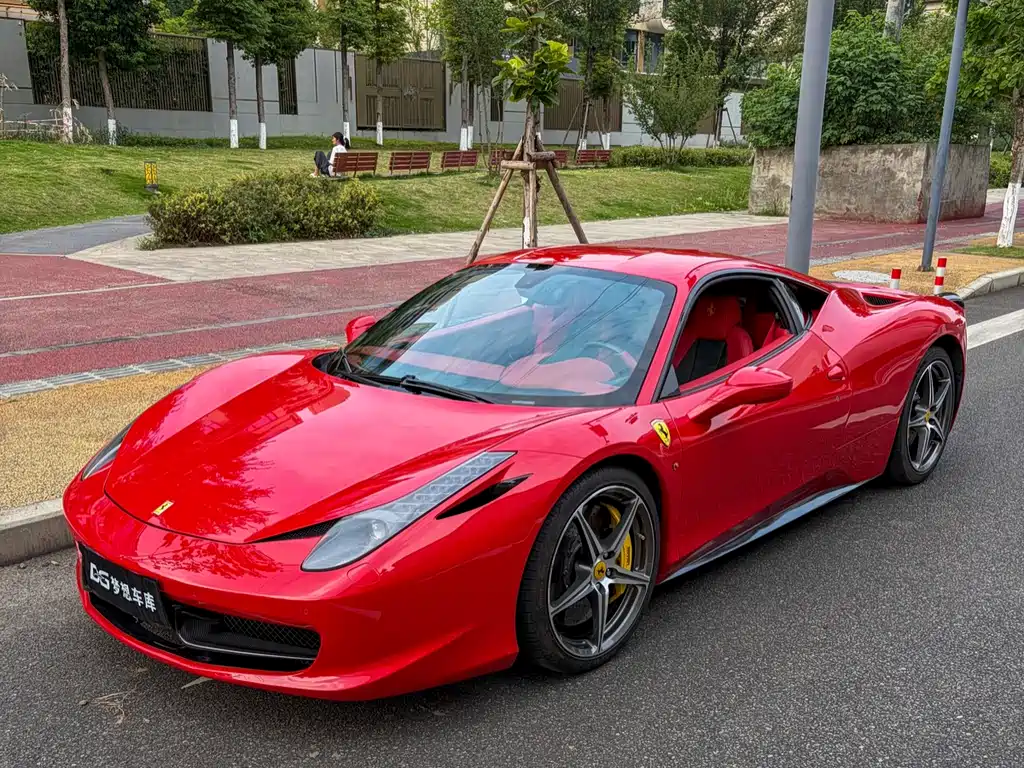 Ferrari 458 2012