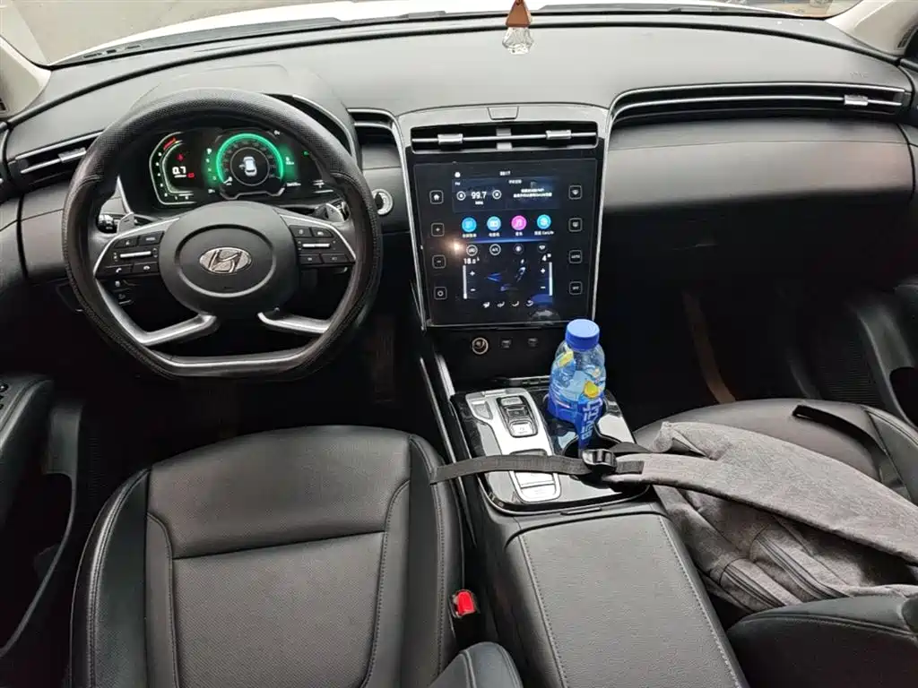 Hyundai Tucson 2022 — фото 10