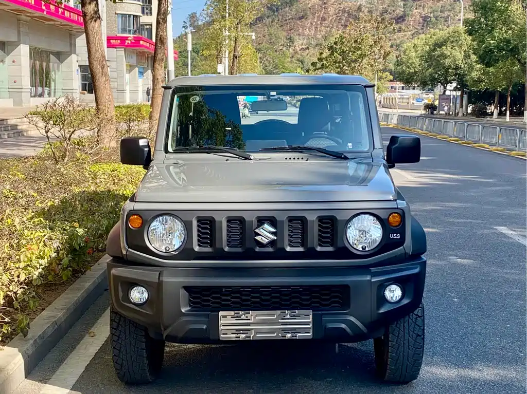 Suzuki Jimny 2026 — фото 2