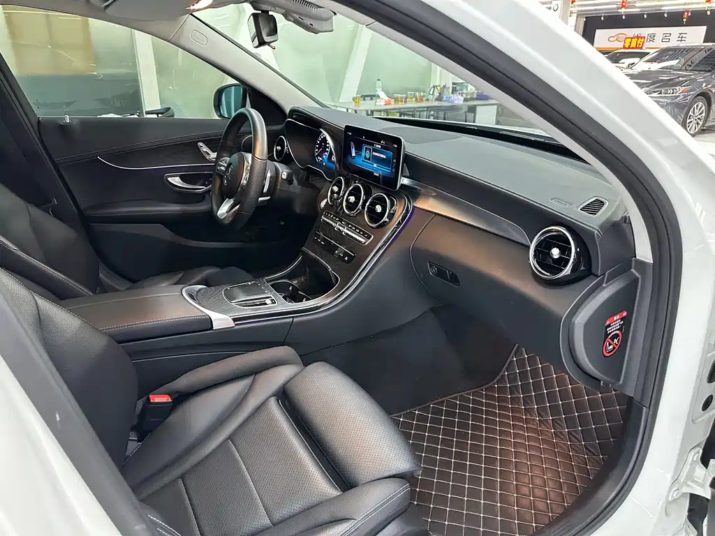 Mercedes-Benz C-Class 2021 — фото 11