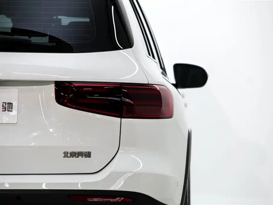 Mercedes-Benz GLB 2024 — фото 10