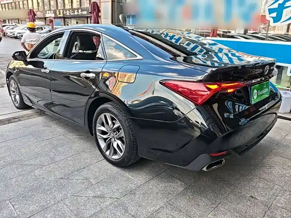 Toyota Avalon 2022