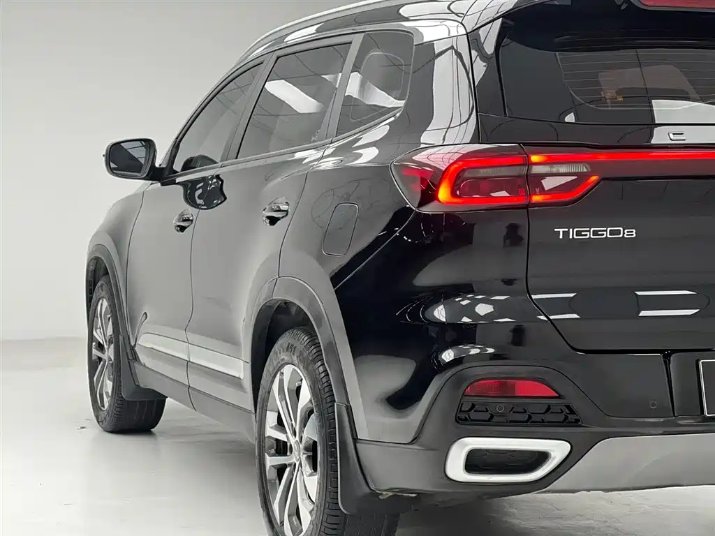 Chery Tiggo 8 2023 — фото 8