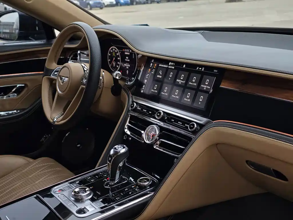 Bentley Flying Spur 2020 — фото 11