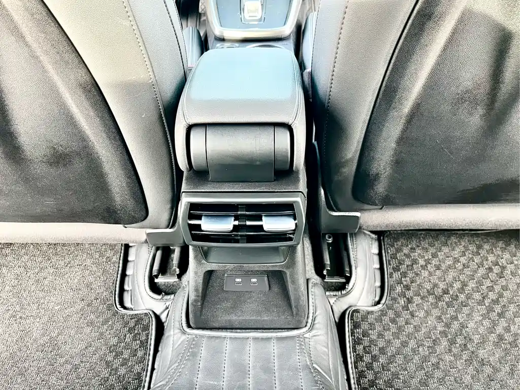 Audi A3 2023 — фото 17