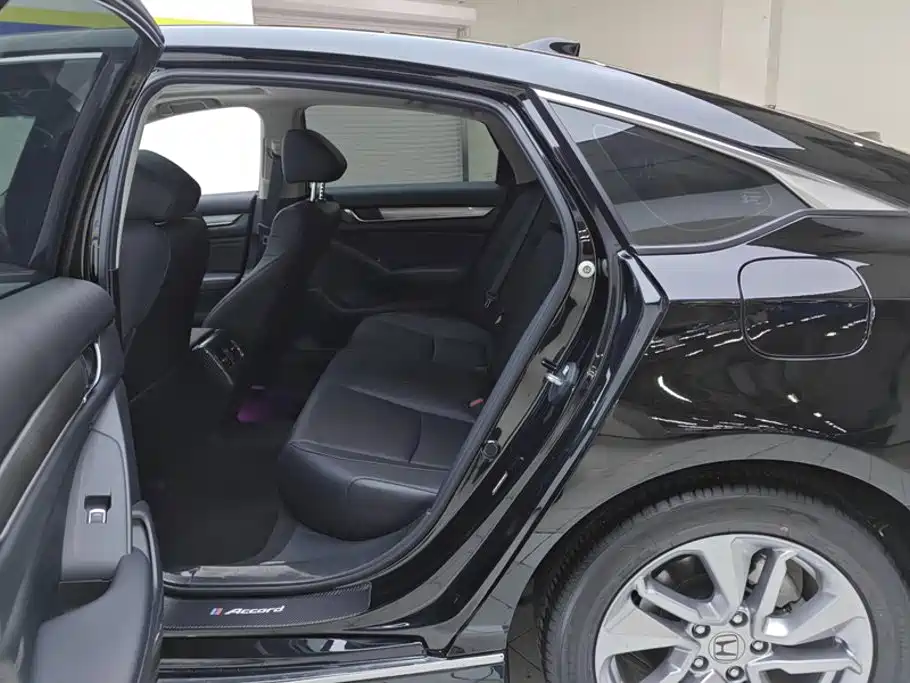 Honda Accord 2021 — фото 11