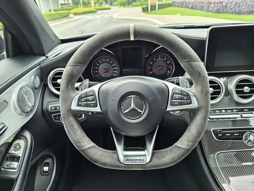 Mercedes-Benz C-Class AMG 2018 — фото 23