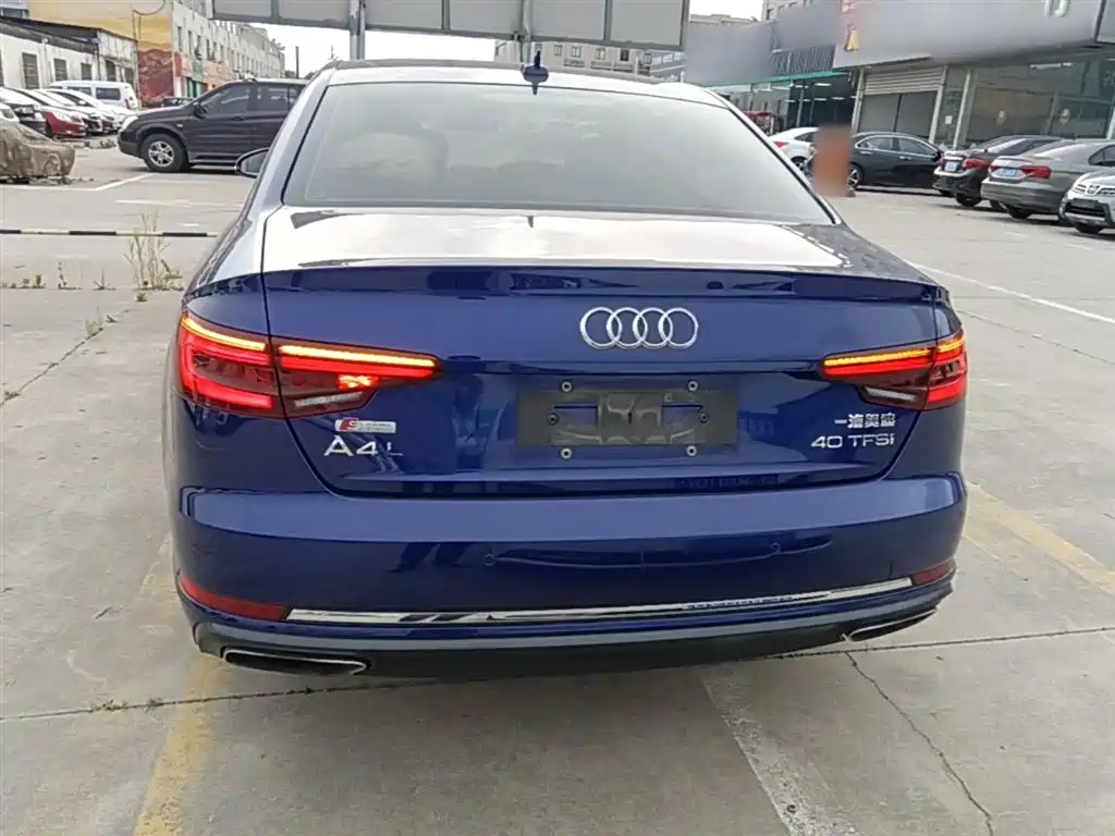 Audi A4L 2019 — фото 6