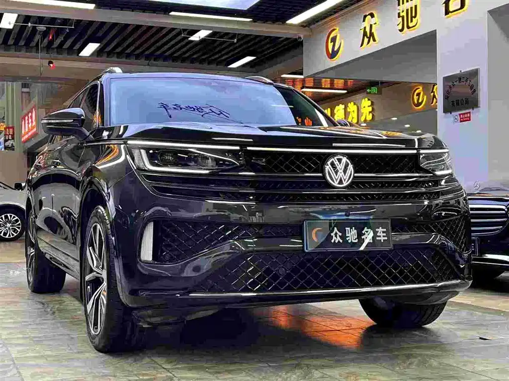 Volkswagen Tavendor 2023 — фото 1