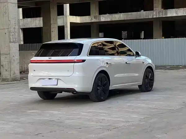 Li Auto L6 2024