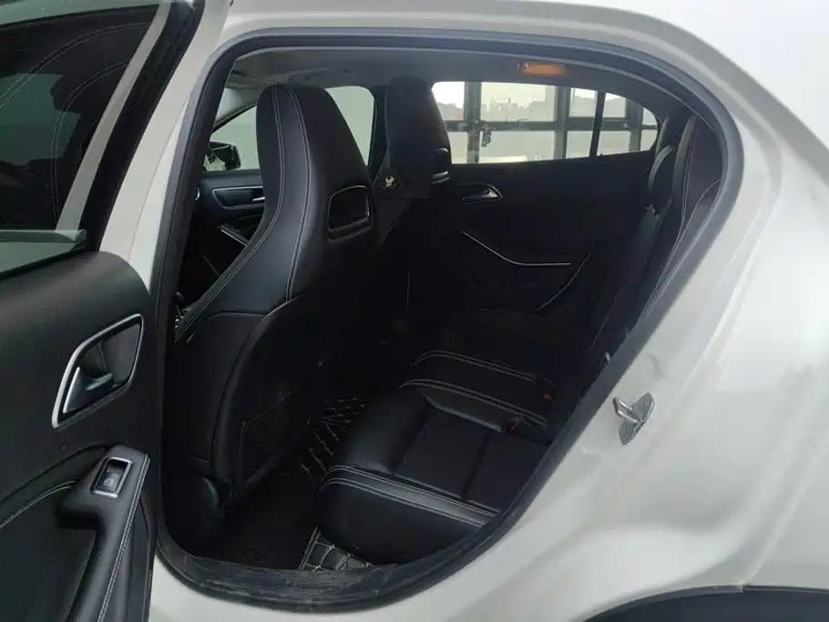 Mercedes-Benz GLA 2019 — фото 11