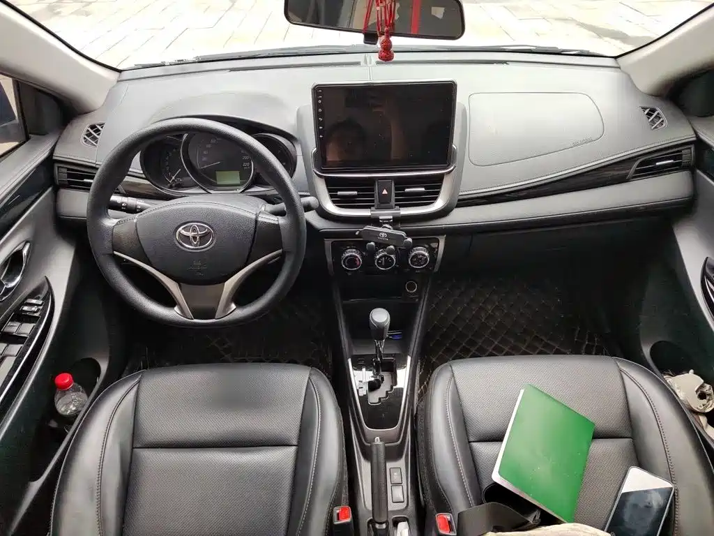 Toyota Yaris L 2020