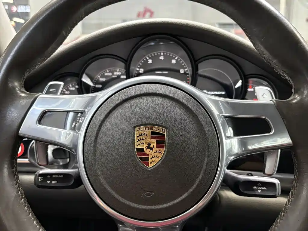 Porsche Panamera 2016 — фото 14