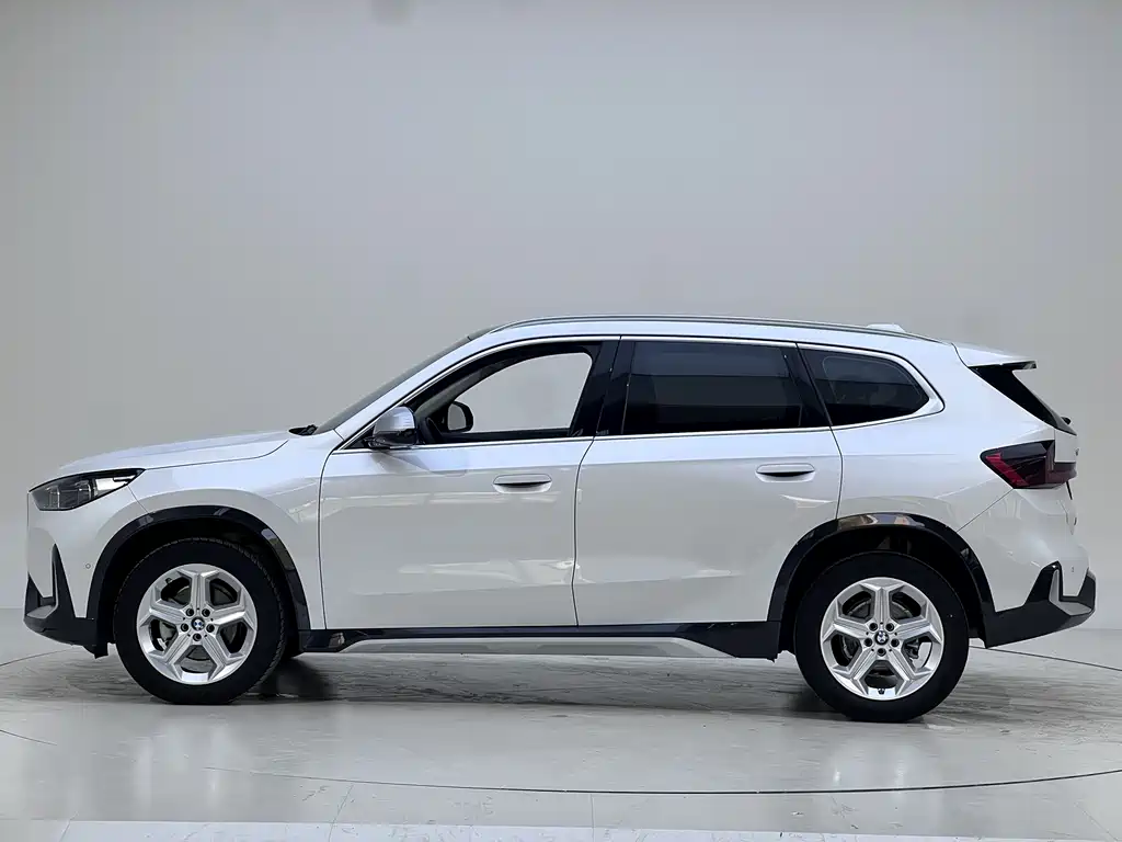 BMW X1 2023 — фото 4