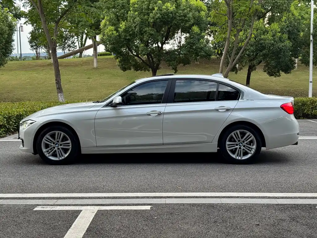 BMW 3 Series 2016
