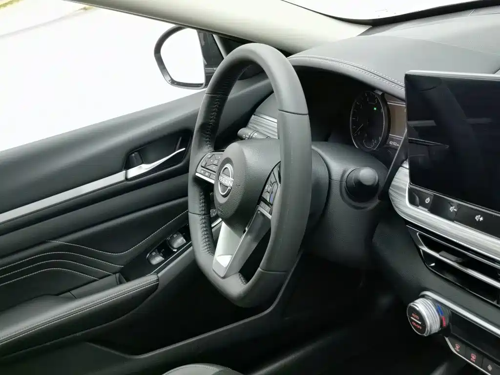 Nissan Teana 2023 — фото 22