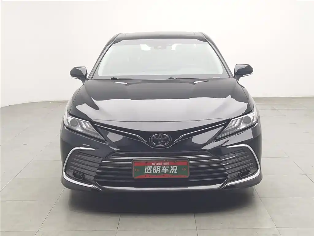 Toyota Camry 2021 — фото 3
