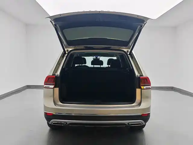 Volkswagen Teramont 2018 — фото 10