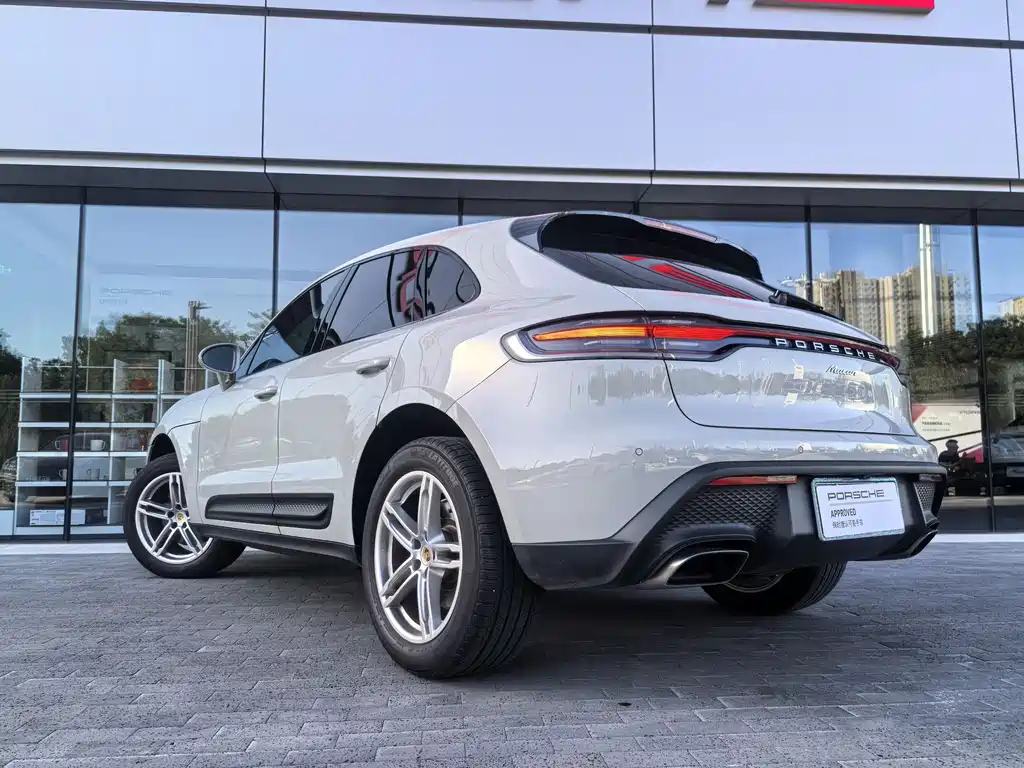 Porsche Macan 2024 — фото 13