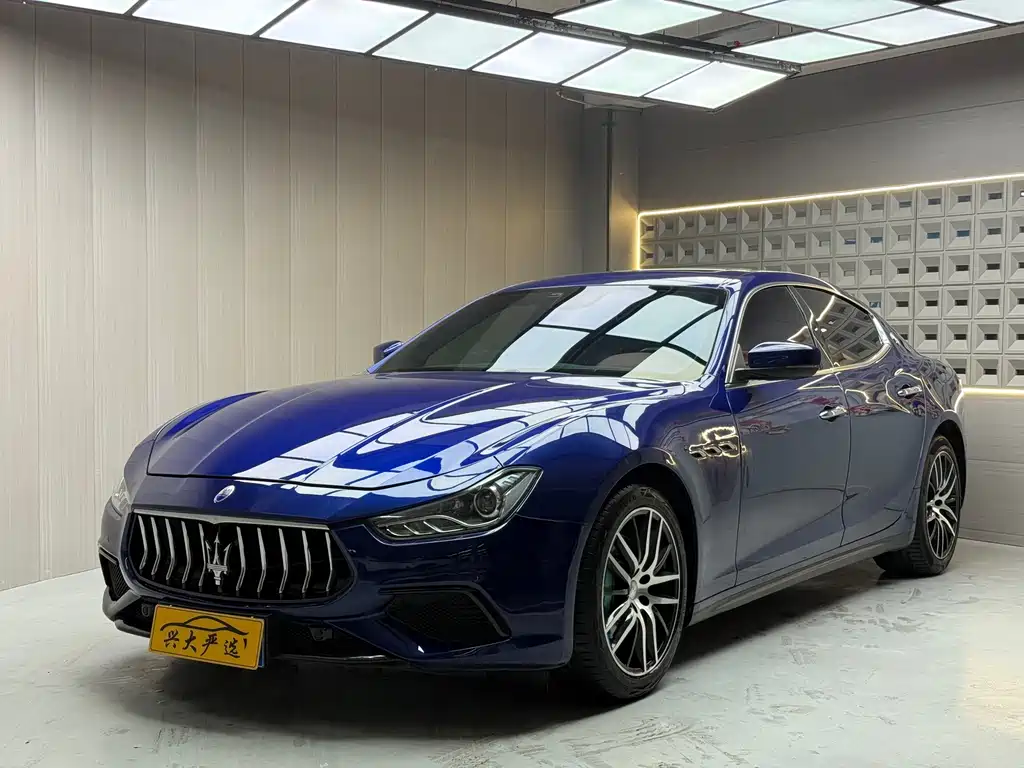 Maserati Ghibli 2017 — фото 1