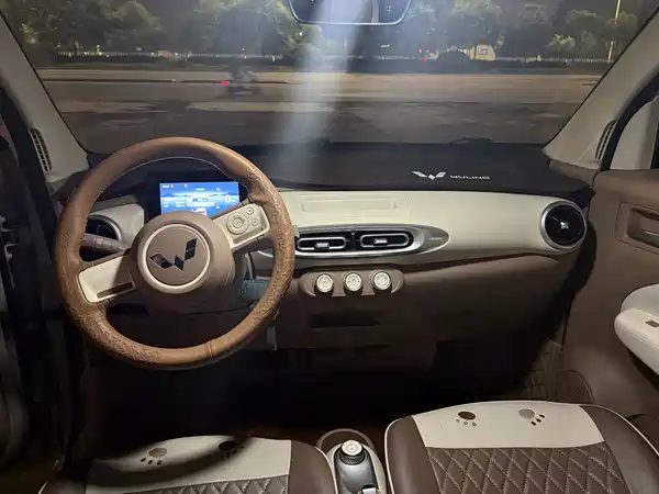Wuling Hongguang MINIEV 2025