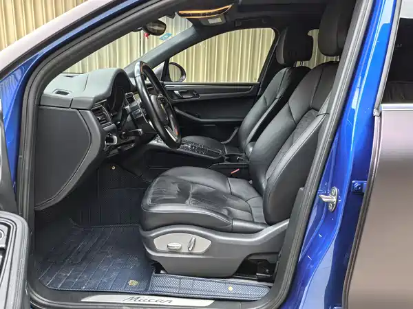 Porsche Macan 2016