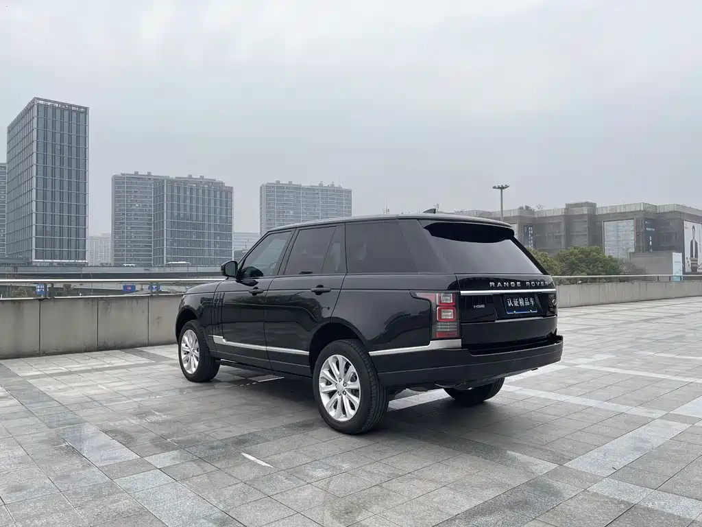 Land Rover Range Rover 2018 — фото 23