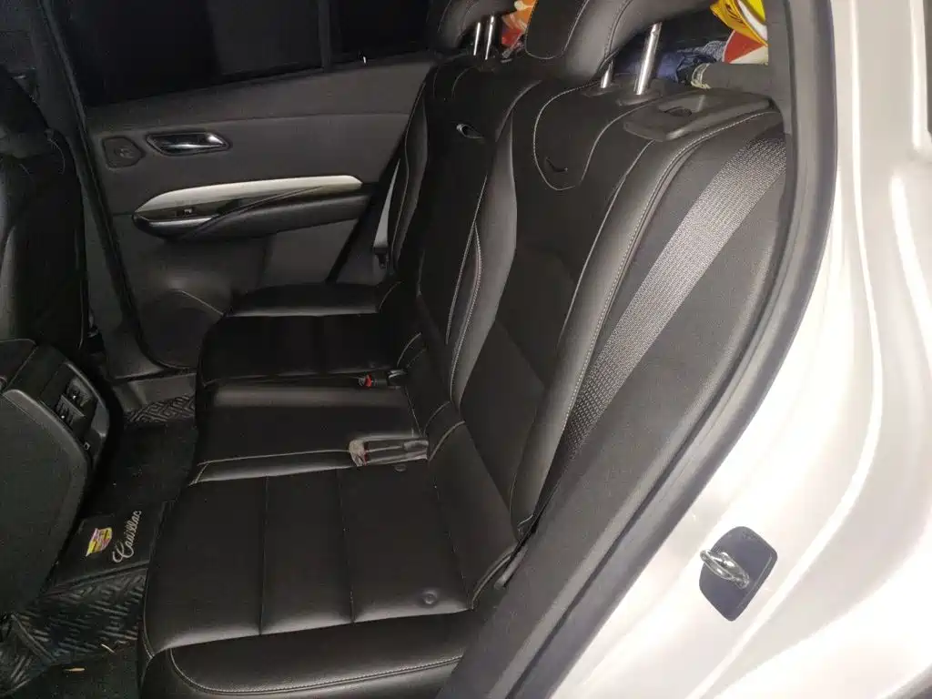Cadillac XT4 2020 — фото 15